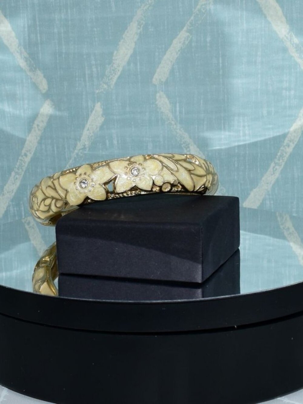 Artistic Pearlized Floral Enamel Hinged Bracelet Caroline C Estate Collection